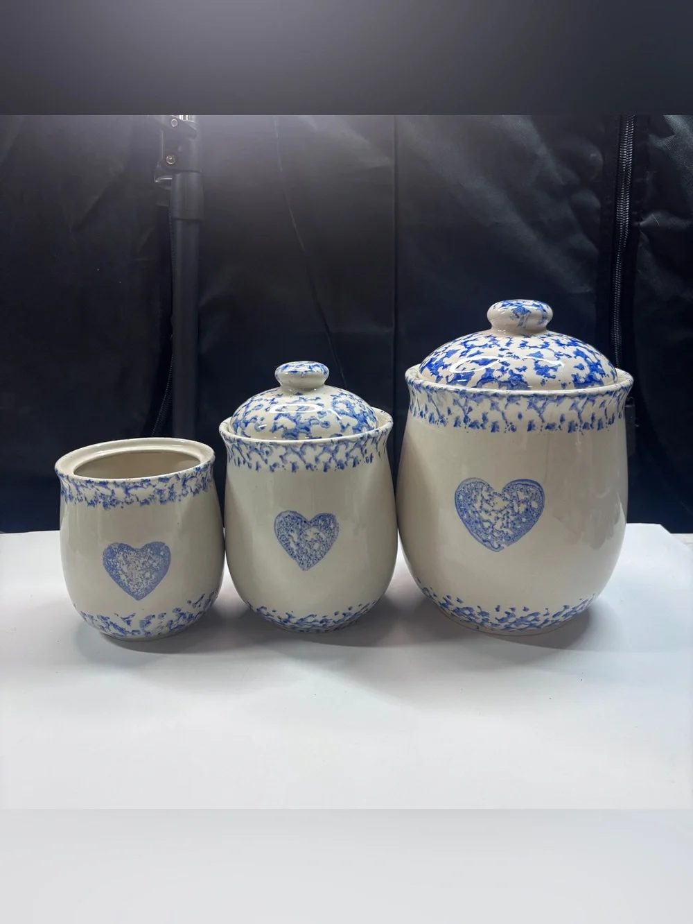 3 VTG Tienshan Folk Craft Cottage Sponge Ware Ceramic Jars Canisters Country